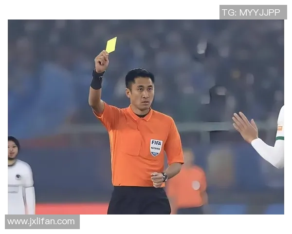 现役足球十大顶级裁判球星盘点与他们的精彩执法瞬间 现役足球十大顶级裁判球星盘点与他们的精彩执法瞬间