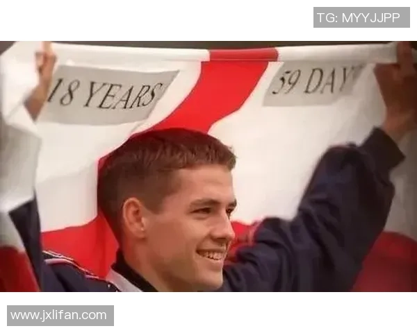 老版足球星卡收藏价值与时代记忆的独特魅力解析 老版足球星卡收藏价值与时代记忆的独特魅力解析