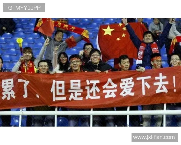 足球星爷：从绿茵场到银幕传奇，他如何跨越两界成就伟大人生