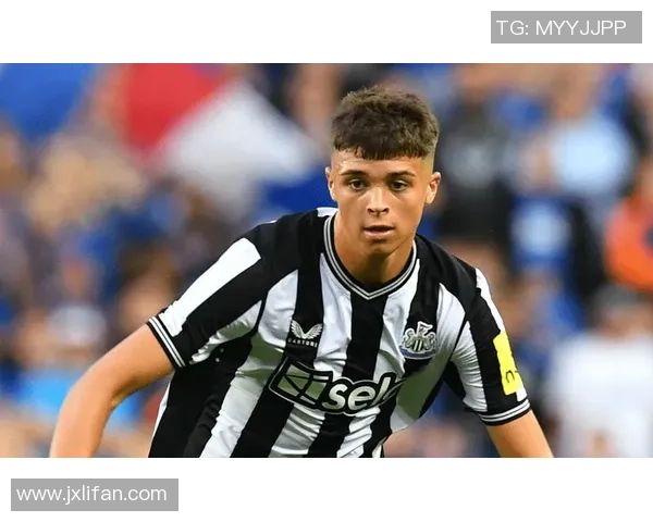 足球球星之子继承父业崭露头角展现未来潜力