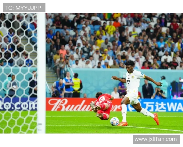 足球球星卡收藏热潮崛起 揭示市场潜力与未来发展趋势