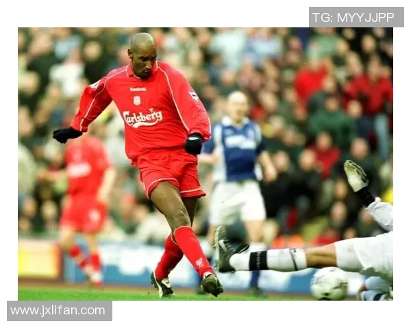 足球球星开路虎驰骋绿茵与都市之间的豪迈人生