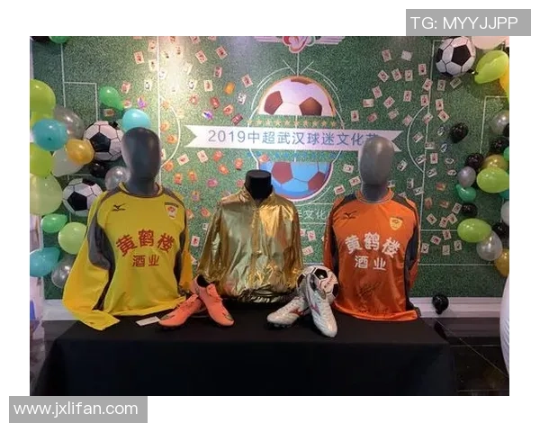 足球球星磁力书签集结，畅享足球魅力，收藏你的足球明星与激情瞬间