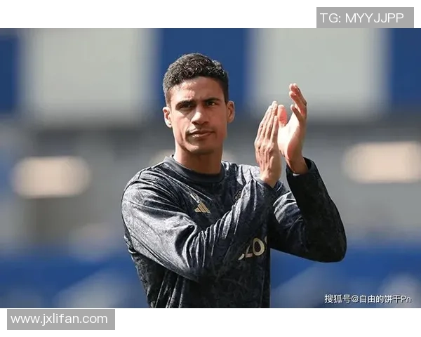 退役足球巨星回顾:他们的辉煌历史与未来人生新篇章 退役足球巨星回顾:他们的辉煌历史与未来人生新篇章